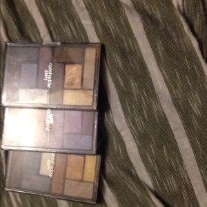 Make up a.k.a. eyeshadow